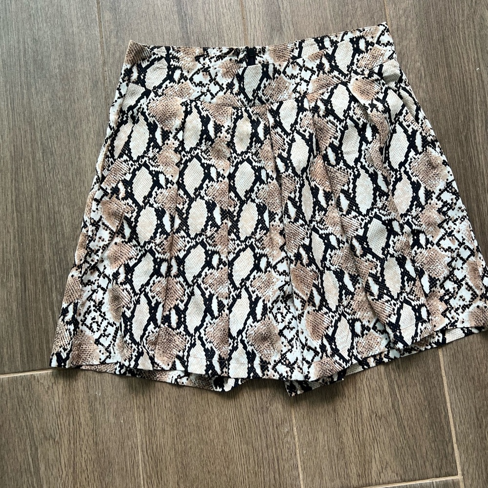 Snake print shorts